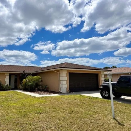 Buy this 2 bed house on 9762 Foxglove Circle in Cypress Lake, FL 33919