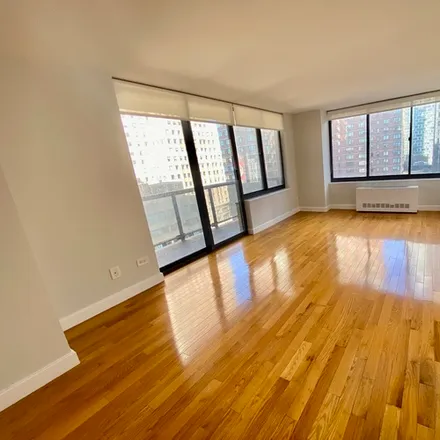 Image 2 - W 48th St, Unit 18P - Apartment for rent