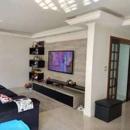 Rent this 3 bed house on Rua dos Limoeiros in Demarchi, São Bernardo do Campo - SP