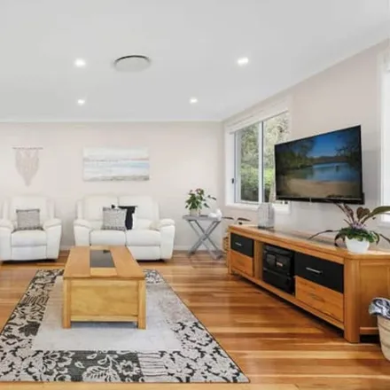 Rent this 3 bed house on Budgewoi NSW 2262
