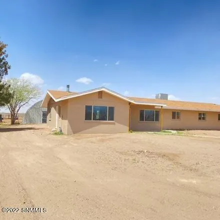 Buy this 4 bed loft on 340 East Thorpe Road in Doña Ana, Doña Ana County