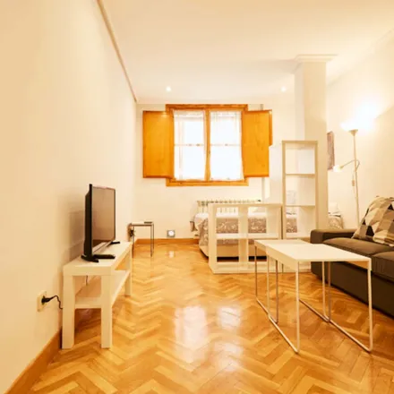 Rent this studio apartment on Madrid in Alambique Mezcalería, Calle de la Madera