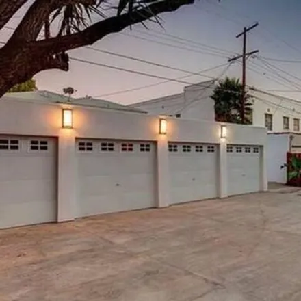 Image 2 - 618 North Genesee Avenue, Los Angeles, CA 90036, USA - House for rent