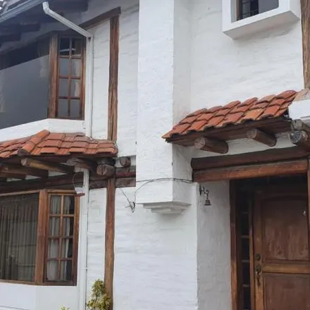 Buy this 3 bed house on De los Cholanes in 170138, Quito