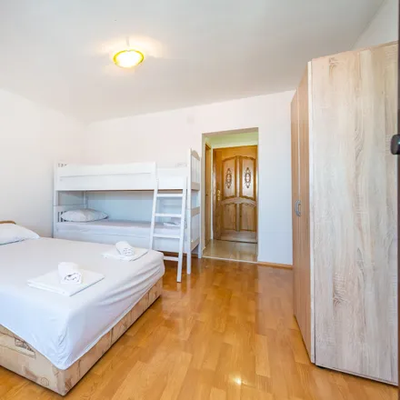 Image 8 - Put Lokvice, 53291 Grad Novalja, Croatia - Apartment for rent