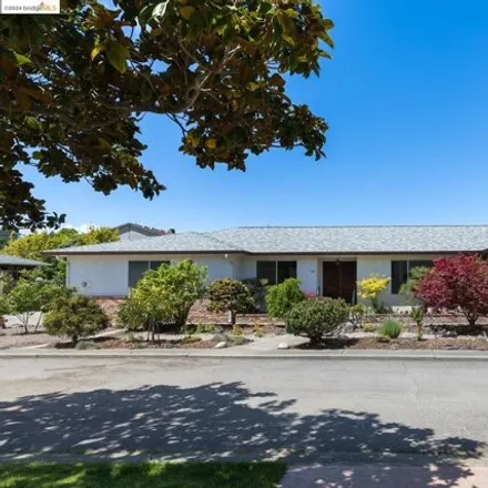 Buy this 4 bed house on 182 Hat Court in Contra Costa County, CA 94803