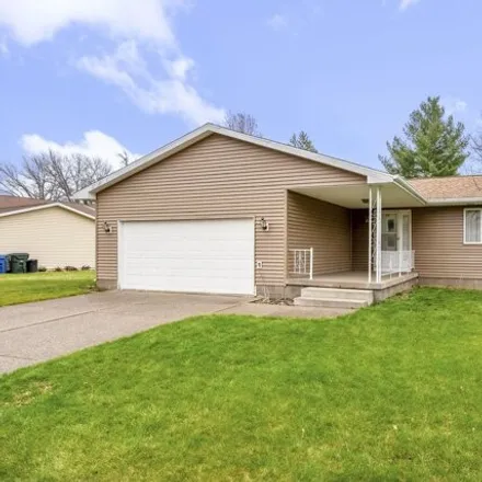 Buy this 2 bed house on 616 Woodland Way in Muscatine, IA 52761