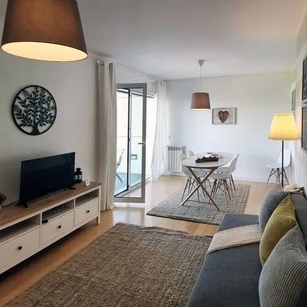 Rent this 2 bed apartment on Sacavém in Rua Domingos José de Morais, 2685-137 Loures
