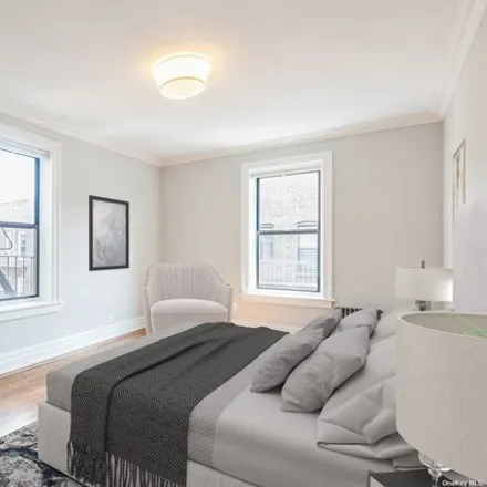 Image 2 - Maple Court, 81st Street, New York, NY 11372, USA - Apartment for sale