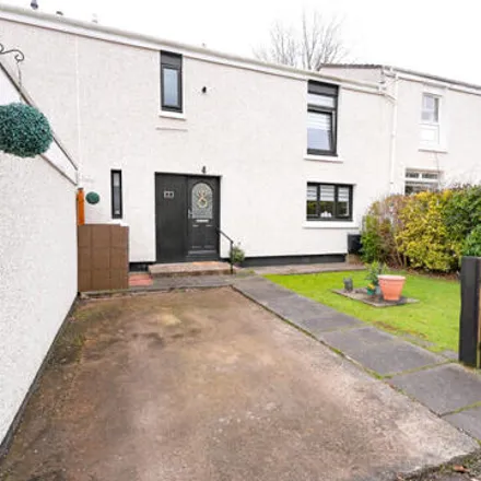 Buy this 3 bed townhouse on Woodview Drive in Bellshill, ML4 1NZ