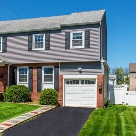 Buy this 3 bed house on 94 Highfield Lane in Avondale, Nutley