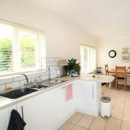 Image 3 - 56 Mag's Barrow, Parley Cross, BH22 8PD, United Kingdom - House for sale