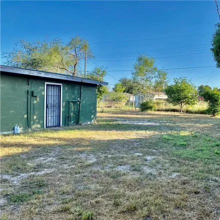 Image 3 - 606 East Kuhn Street, Sunrise Estates 2 Colonia, Edinburg, TX 78541, USA - House for sale