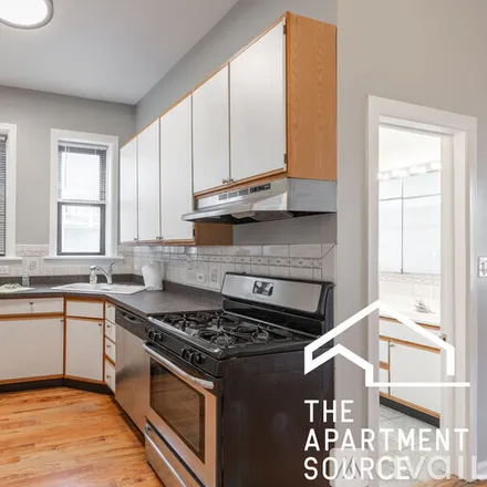 Image 3 - 2202 W Belmont Ave, Unit 2 - Apartment for rent