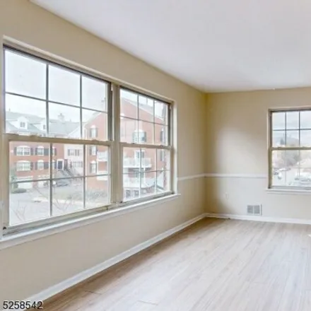 Image 4 - 264 Churchman Street, Newark, NJ 07103, USA - Condo for sale