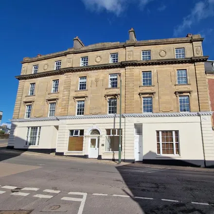 Rent this 2 bed apartment on Babbacombe Road in Torquay, TQ1 3SU