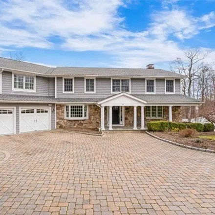 Buy this 5 bed house on 59 Tam-O-Shanter Drive in Scotch Hill, Mahwah