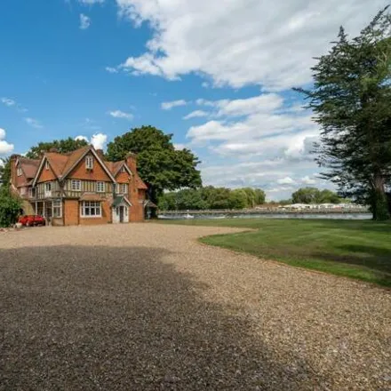 Buy this 8 bed house on The Camping and Caravanning Club - Chertsey in The Planes, Chertsey