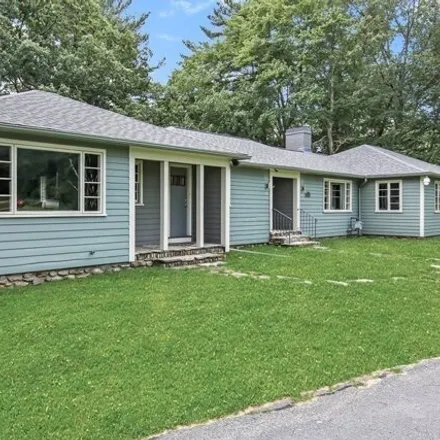 Rent this 3 bed house on 538 Hartford Turnpike in Shrewsbury, MA 01536
