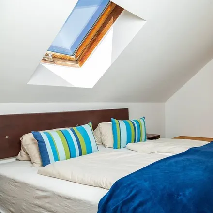 Rent this 2 bed apartment on Mallnitz in 9822 Stappitz, Austria