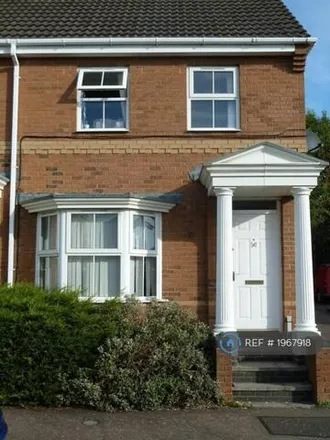 Rent this 3 bed duplex on Woodgate Road in Wootton, NN4 6ET