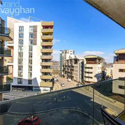 Image 9 - Greenway, New England Road, Brighton, BN1 4GG, United Kingdom - Apartment for rent