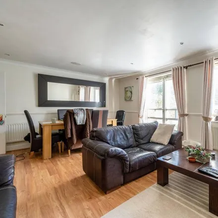 Image 4 - May Bate Avenue, London, KT2 5UR, United Kingdom - Apartment for rent