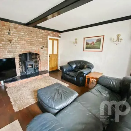 Image 2 - 9 Hargham Road, Attleborough, NR17 2ER, United Kingdom - House for sale