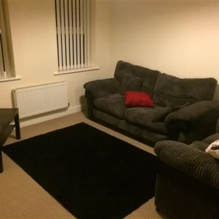 Rent this 2 bed apartment on Sanderson Close in Hull, HU5 3DE