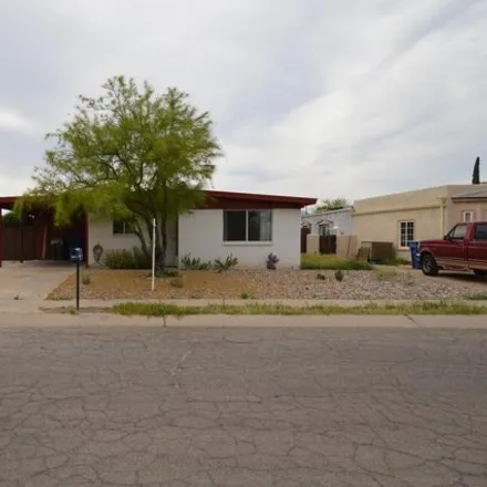 Rent this 3 bed house on 8675 East Stearn Lake Drive in Tucson, AZ 85730