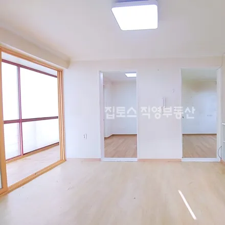 Rent this 2 bed apartment on 서울특별시 서초구 방배동 925-18