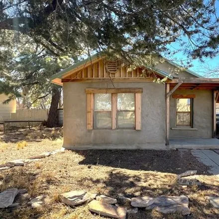 Buy this 2 bed house on 327 South 8th Street in Alpine, TX 79830