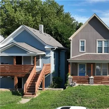 Buy this 3 bed house on 640 Tenny Avenue in Kansas City, KS 66101