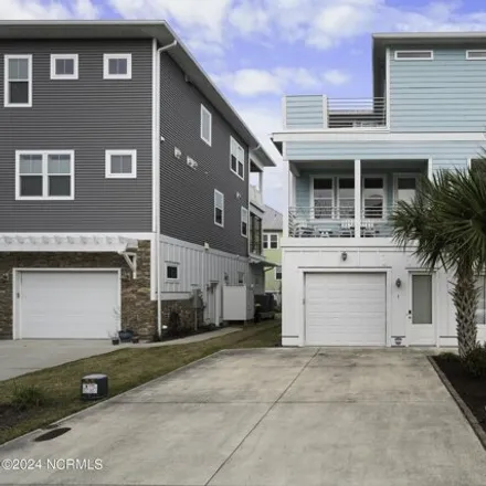 Image 1 - 1567 Bowfin Lane, Wilmington Beach, Carolina Beach, NC 28428, USA - House for sale