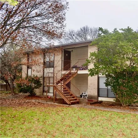 Image 1 - 245 Craddock Avenue, San Marcos, TX 78666, USA - Duplex for sale