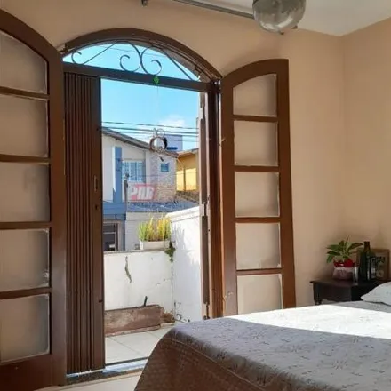 Rent this 3 bed house on Rua Irineu Ferreira da Silva in Rudge Ramos, São Bernardo do Campo - SP