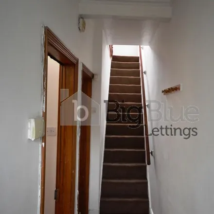 Image 6 - 203 Norwood View, Leeds, LS6 1DX, United Kingdom - Townhouse for rent