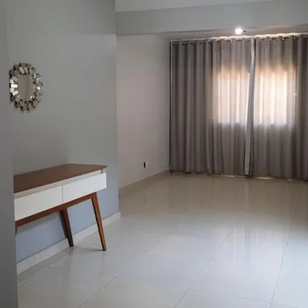 Buy this 3 bed house on Rua Nordau Gonçalves de Melo in Segismundo Pereira, Uberlândia - MG