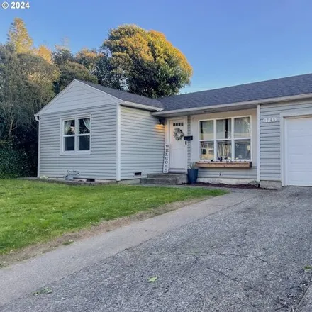 Buy this 3 bed house on 1745 Cottonwood Avenue in Coos Bay, OR 97420