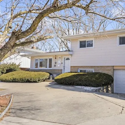 Buy this 3 bed house on 199 South Wilke Road in Arlington Heights, IL 60005