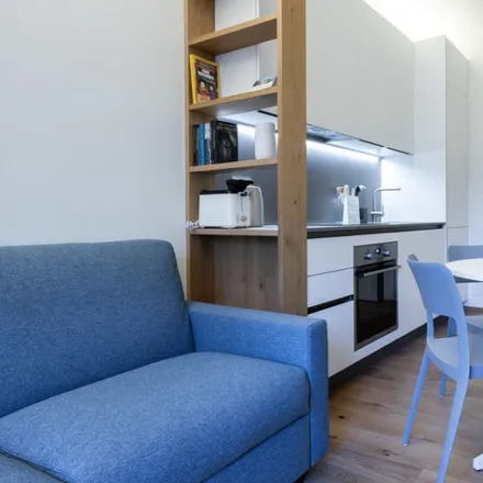 Image 7 - Piazza Carlo Irnerio, 20146 Milan MI, Italy - Apartment for rent