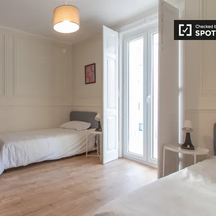Rent this 5 bed room on São Sebastião in Avenida António Augusto de Aguiar, 1050-021 Lisbon