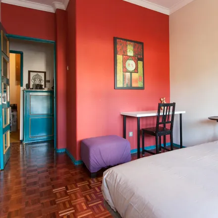 Rent this 4 bed room on Teatro Helena Sá e Costa in Rua da Escola Normal, 4000-045 Porto