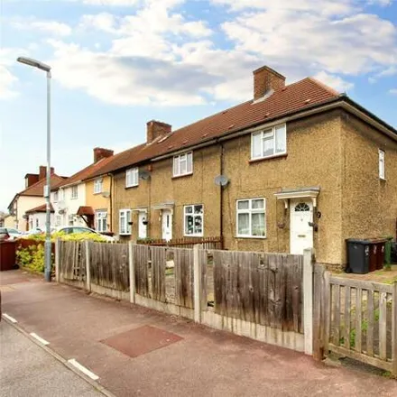 Buy this 3 bed house on 58 Arnold Road in London, RM9 6AN