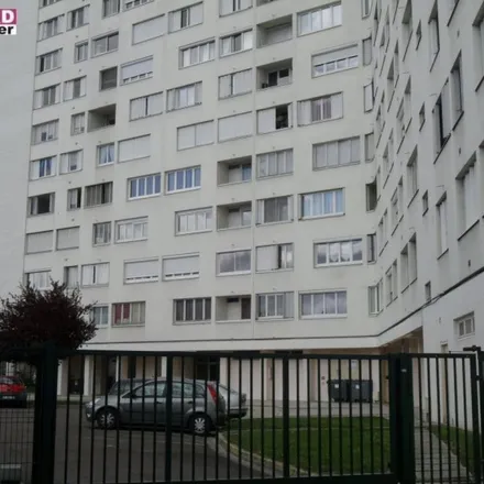 Image 6 - 26 z Rue de la République, 10000 Troyes, France - Apartment for rent