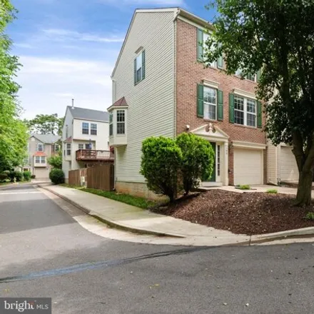 Buy this 3 bed house on 140 Ingle Place in Alexandria, VA 22304