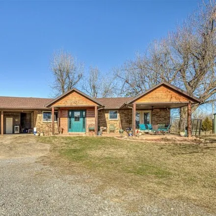 Image 2 - 16099 Rolling Hills Rd, Yukon, Oklahoma, 73099 - House for sale