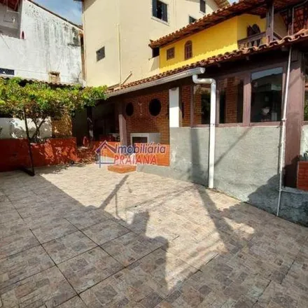 Buy this 4 bed house on Rua Cediel Marinho in Arraial do Cabo - RJ, 28930-000