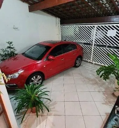 Buy this 3 bed house on Rua Londrina in Bosque dos Ipês, São José dos Campos - SP