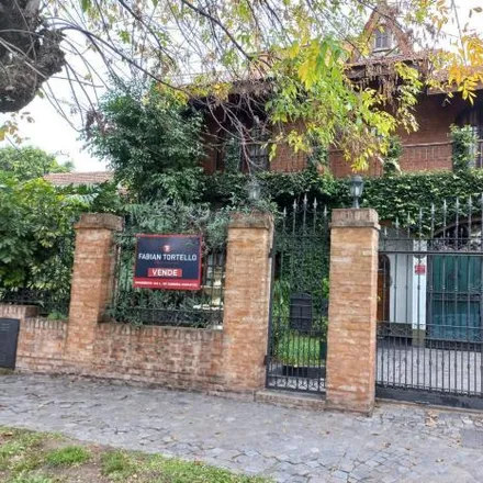 Buy this 5 bed house on José Murature 1594 in Adrogué, Argentina